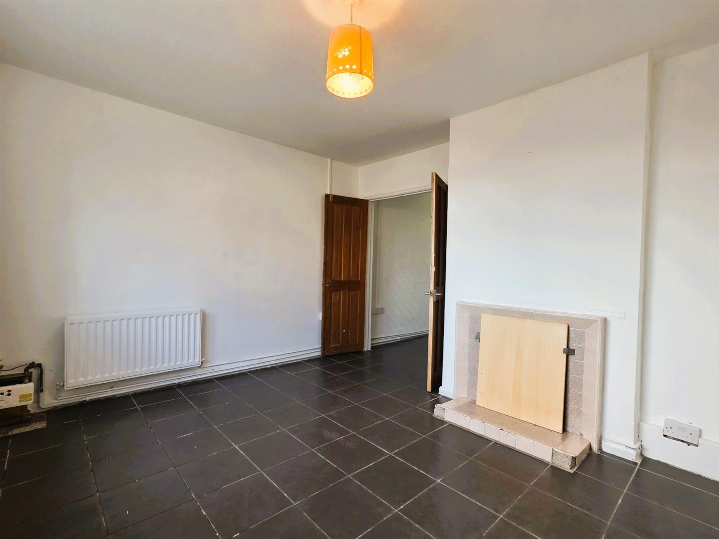 Tir Capel, Llanelli, SA14 8SW